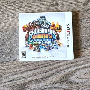 Skylanders giants case with instruction booklet